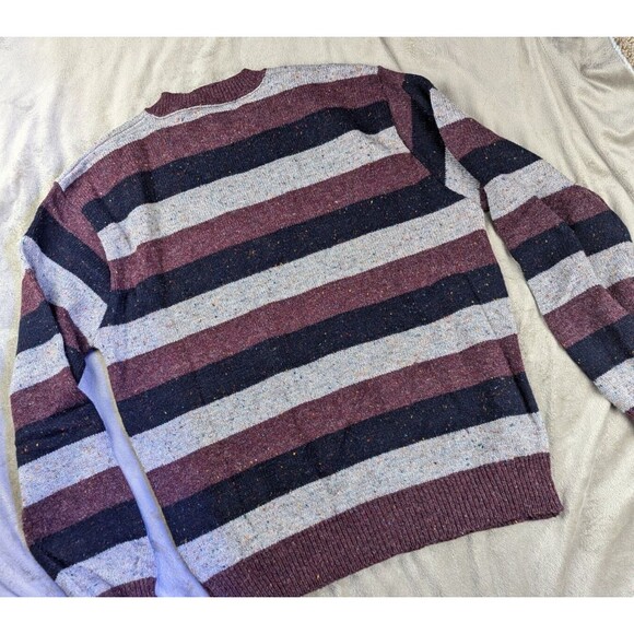 Vtg Winona Knits 70% Shetland Wool Grey/Red/Blue Made in USA Sweater SZ: L - Picture 6 of 10
